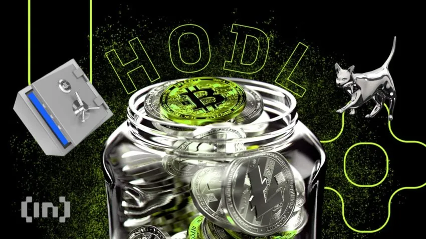 ARK Invest: Bitcoin konsoliduje się przy ATH, a dynamika wzrasta